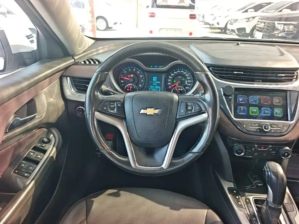 Chevrolet Malibu 2017 — фото 11