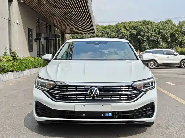 Volkswagen Sagitar 2024