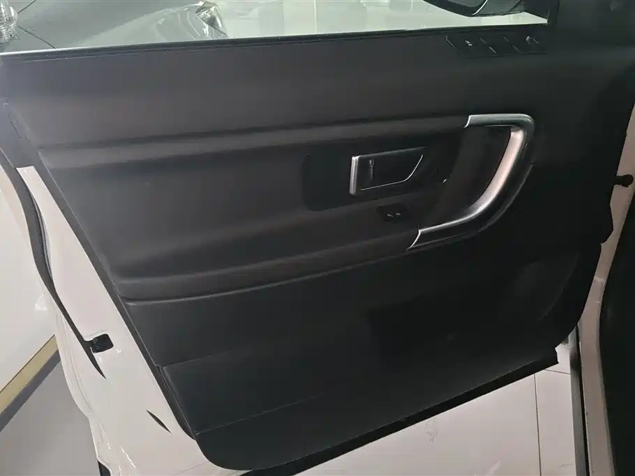 Land Rover Discovery Sport 2019 — фото 7