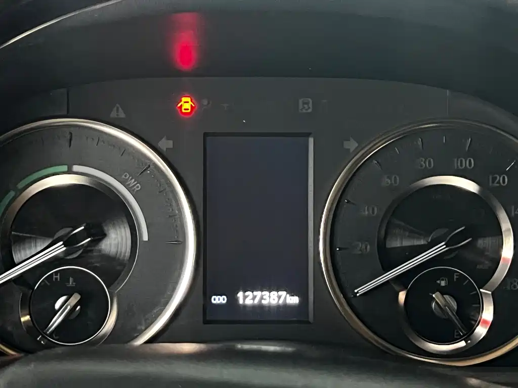 Toyota Vellfire 2021 — фото 11
