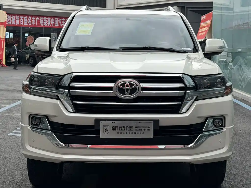 Toyota Land Cruiser 2019 — фото 3
