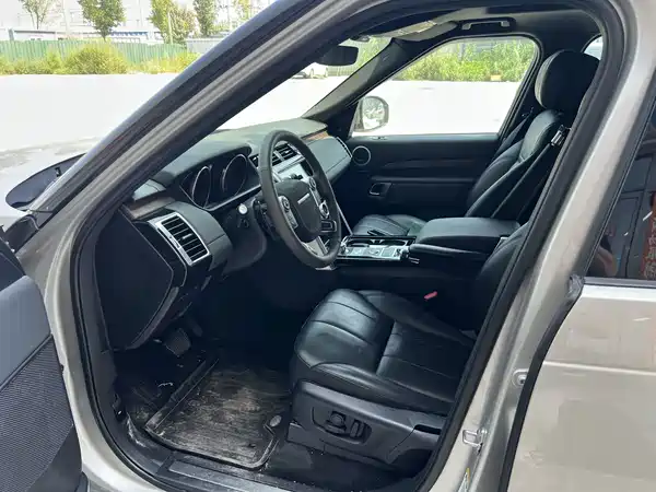 Land Rover Discovery 2018