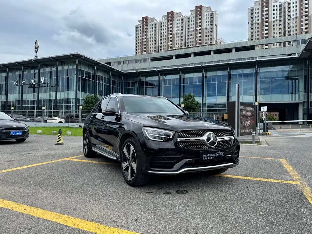 Mercedes-Benz GLC 2023