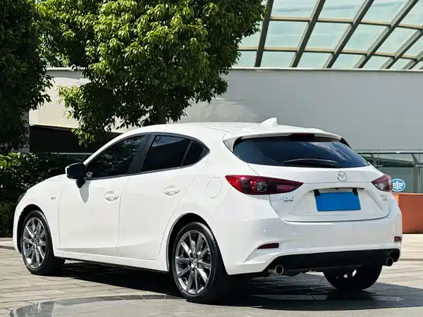 Mazda 3 Axela 2017