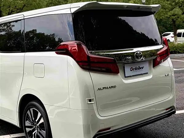 Toyota Alphard 2018
