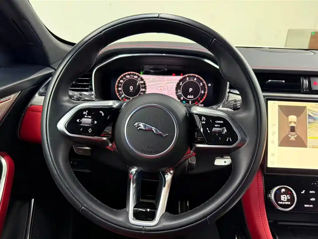 Jaguar F-PACE 2023 — фото 9
