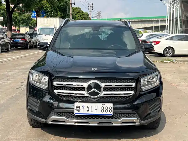Mercedes-Benz GLB 2021