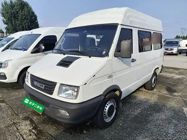 Iveco Proud 2022