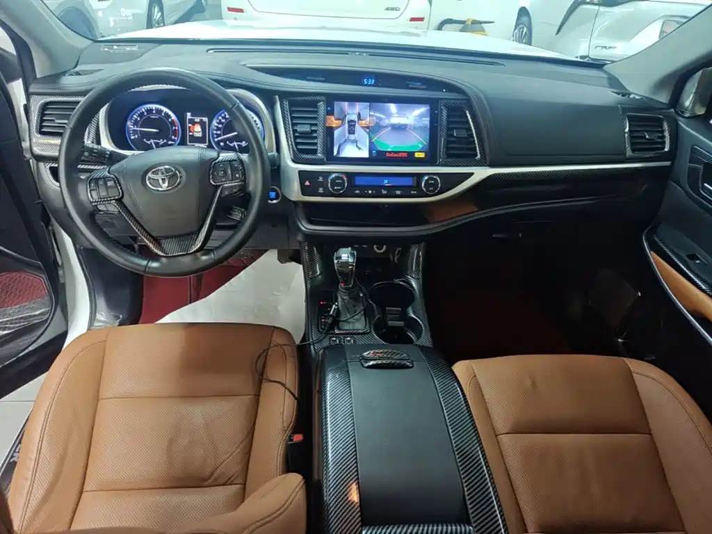 Toyota Highlander 2021 — фото 10