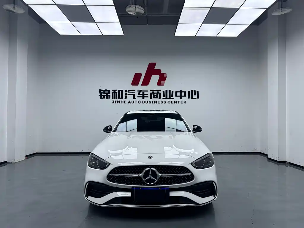 Mercedes-Benz C-Class 2024