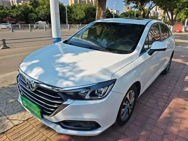 BAIC Shenbao D50 2018