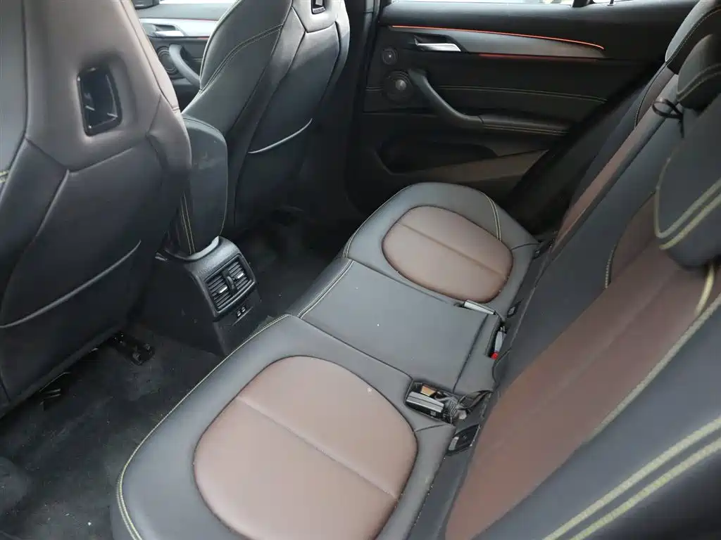 BMW X2 2023 — фото 10