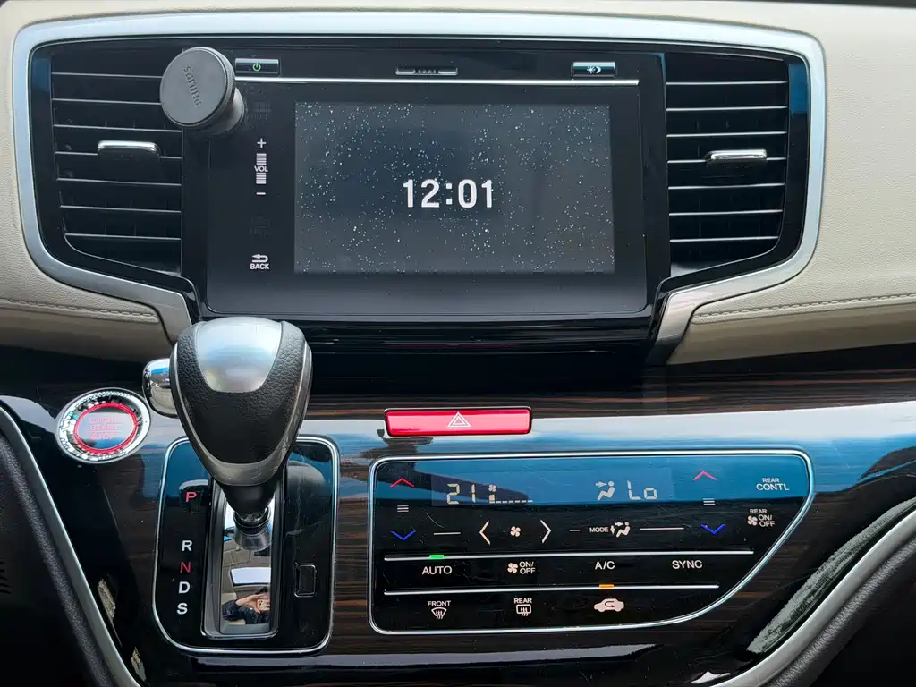 Honda Odyssey 2019 — фото 13