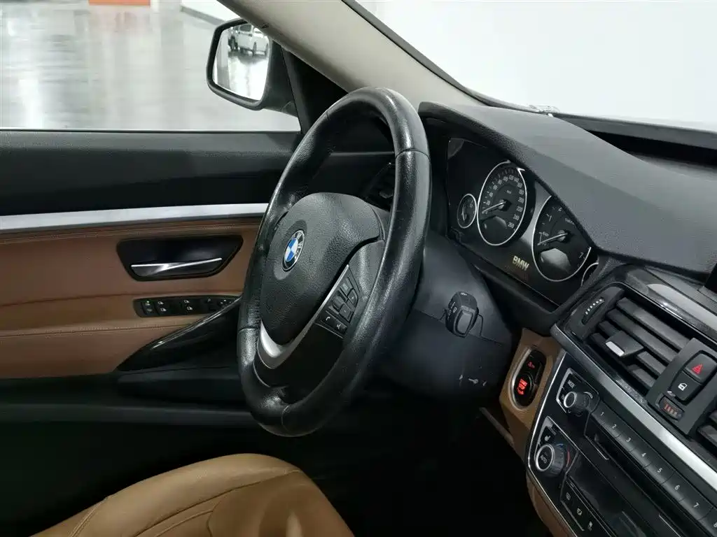 BMW 3 Series GT 2019 — фото 22