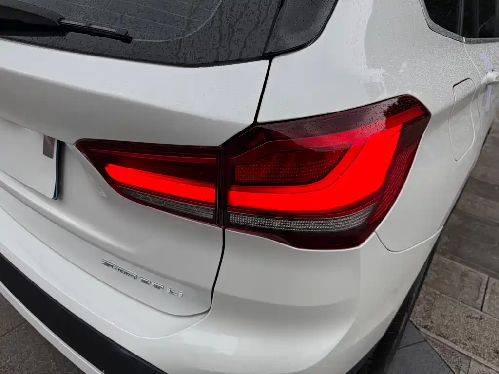BMW X1 2022 — фото 38