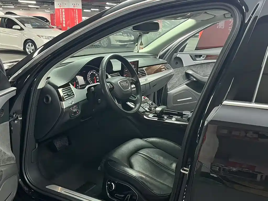 Audi A8 2012
