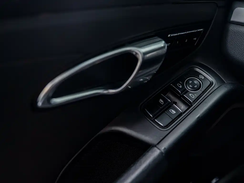 Mercedes-Benz AMG GT 2020 — фото 14