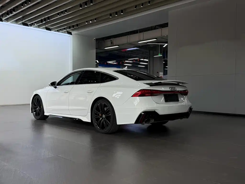 Audi A7 2022 — фото 22