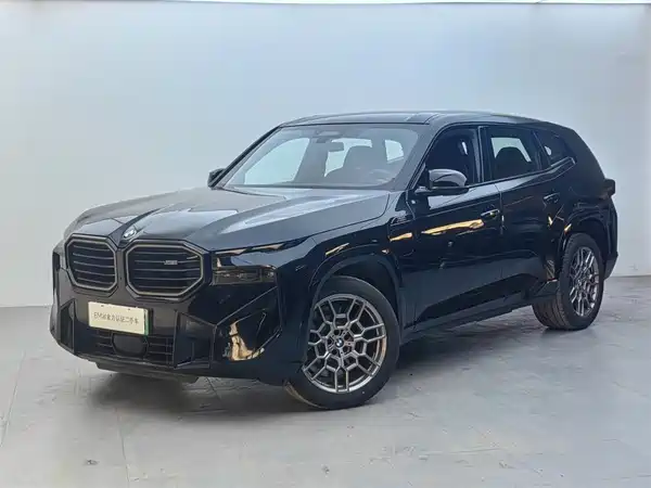 BMW XM 2025