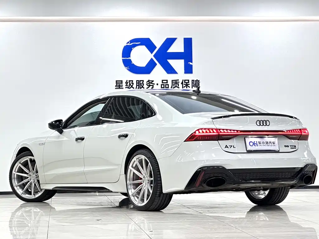 Audi A7L 2024 — фото 17