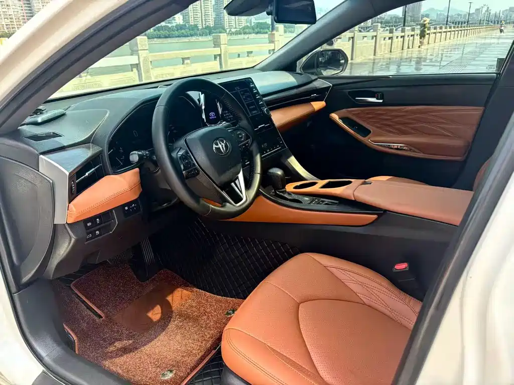 Toyota Avalon 2019 — фото 4