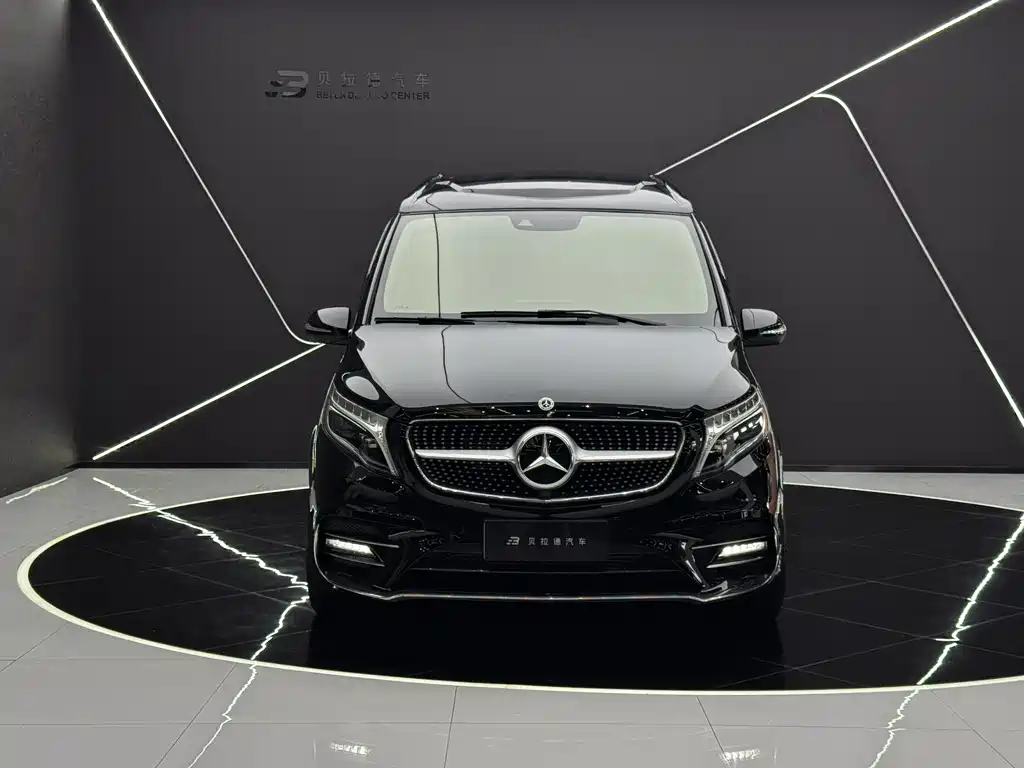 Mercedes-Benz V-Class 2022 — фото 2