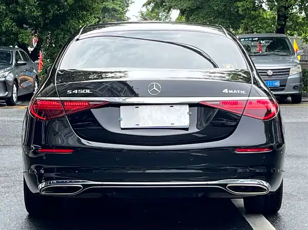 Mercedes-Benz S-Class 2022