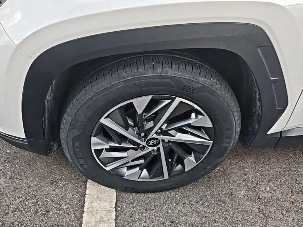 Hyundai Tucson 2023 — фото 23