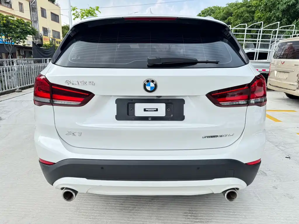 BMW X1 2021 — фото 5