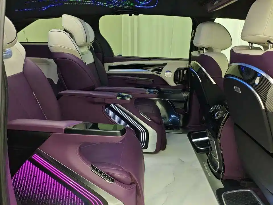 Toyota Granvia — фото 9