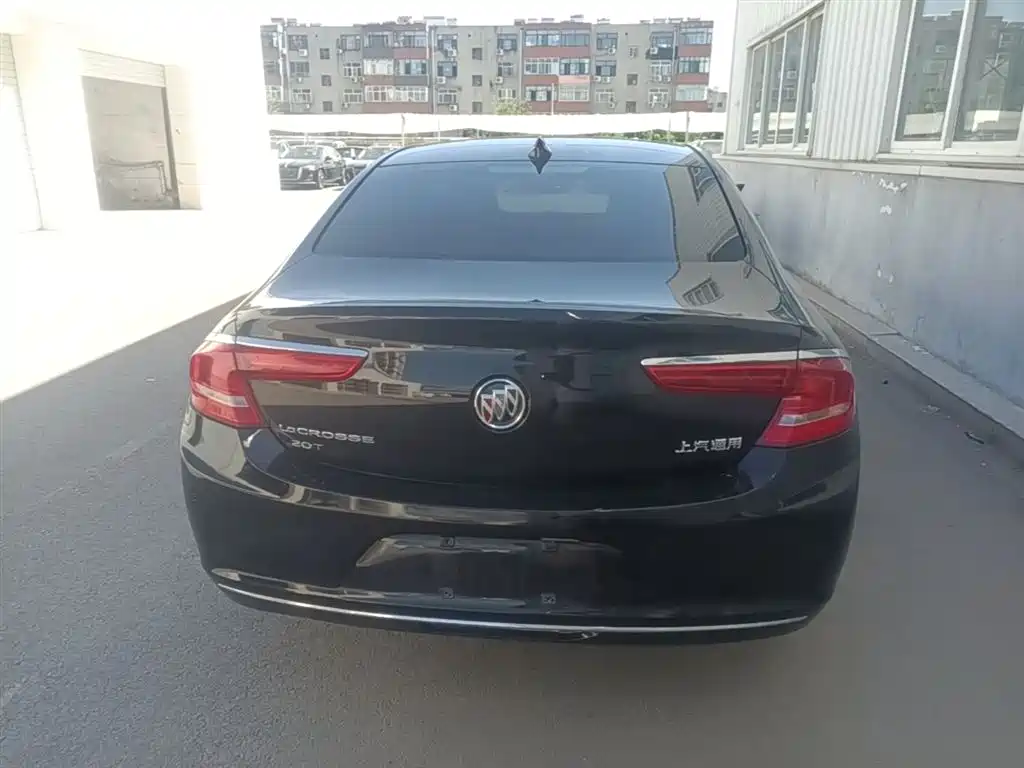 Buick LaCrosse 2018 — фото 10