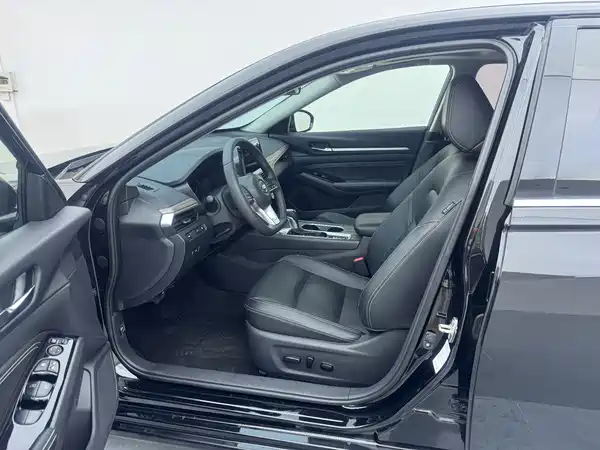 Nissan Teana 2021