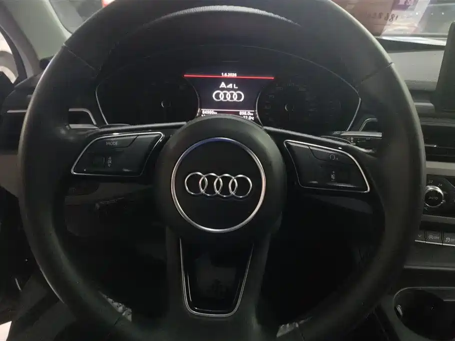 Audi A4L 2018 — фото 15