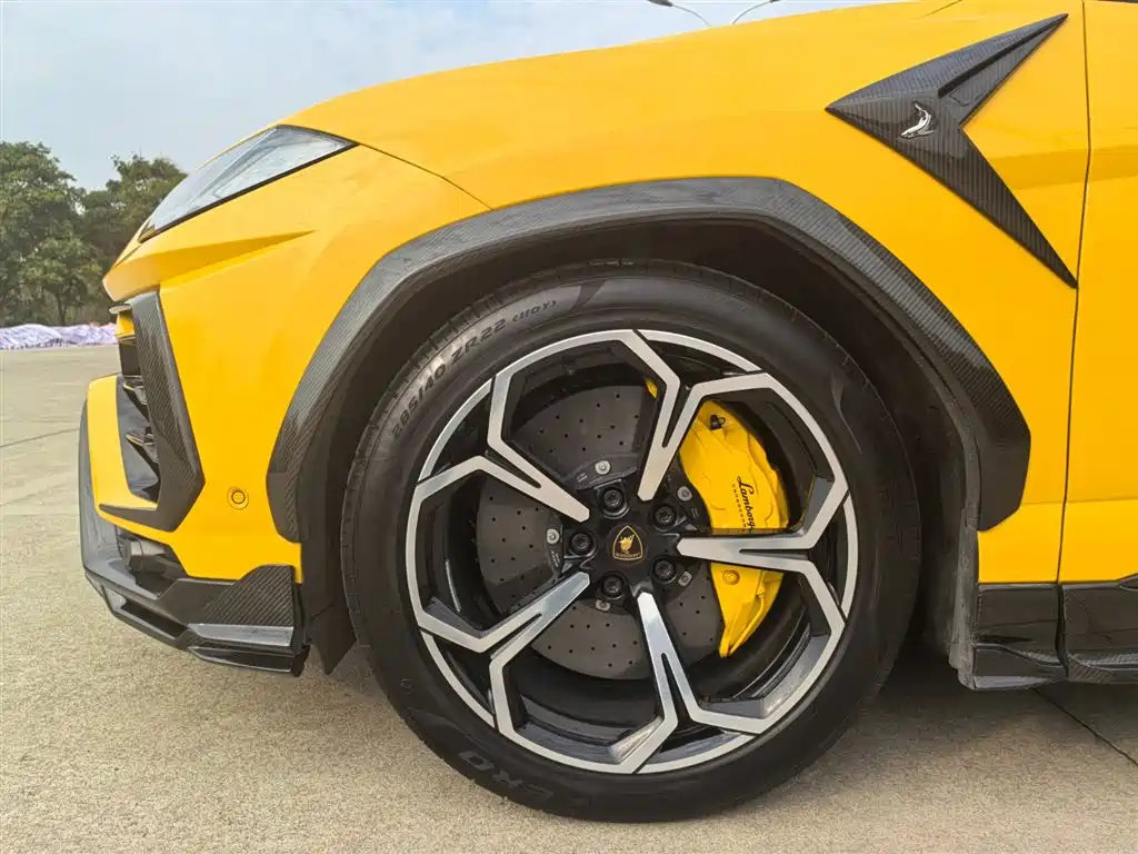 Lamborghini Urus 2022