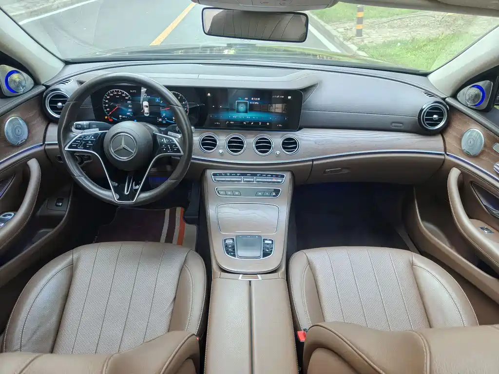 Mercedes-Benz E-Class 2020 — фото 8