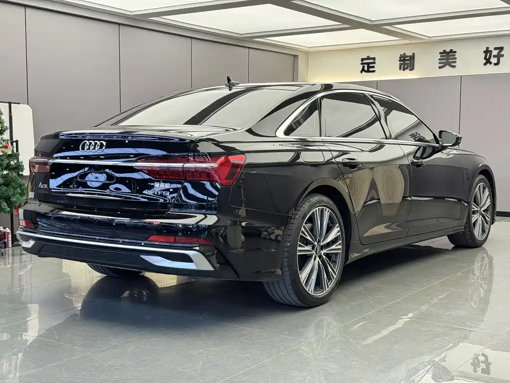 Audi A6L 2025 — фото 11