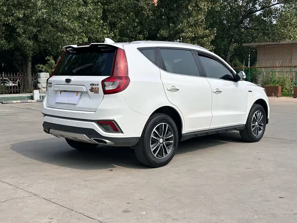 Geely Vision X6 2019 — фото 14