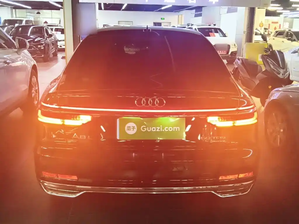 Audi A8 2022