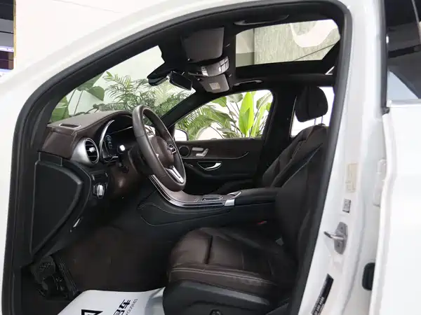 Mercedes-Benz GLC 2021