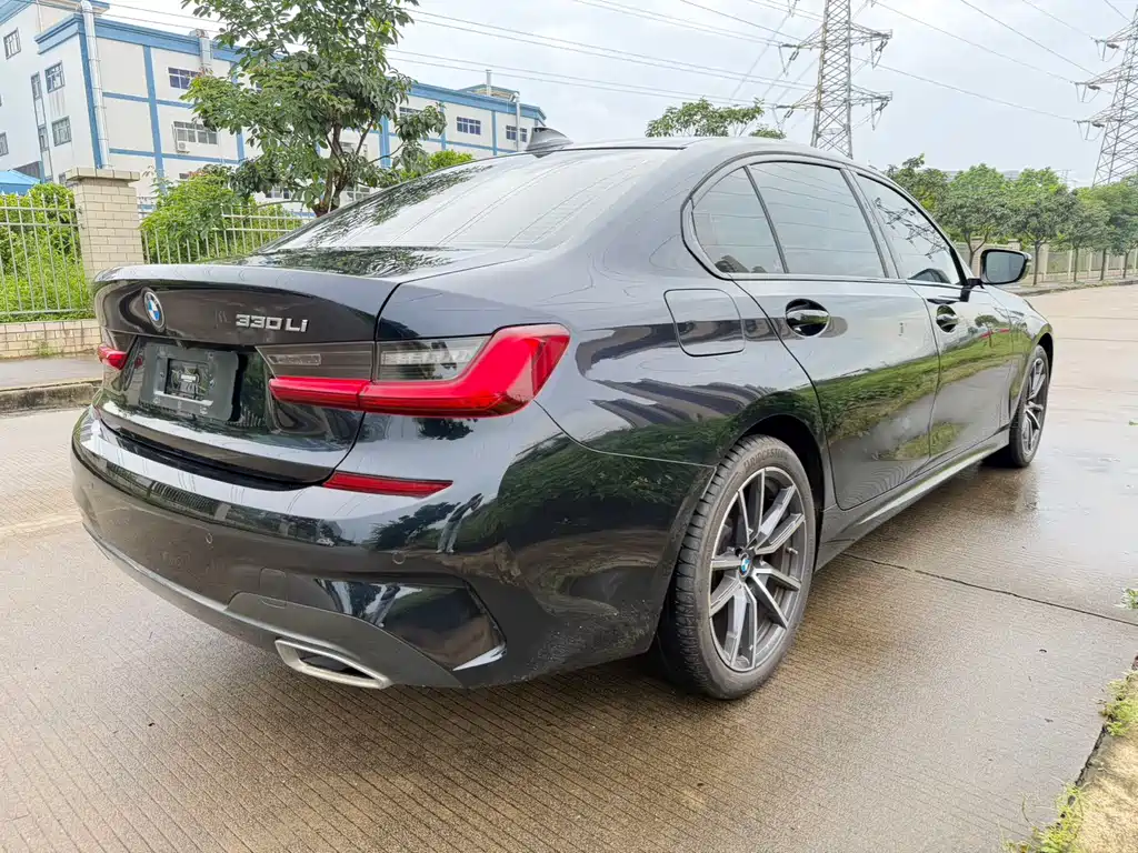 BMW 3 Series 2022