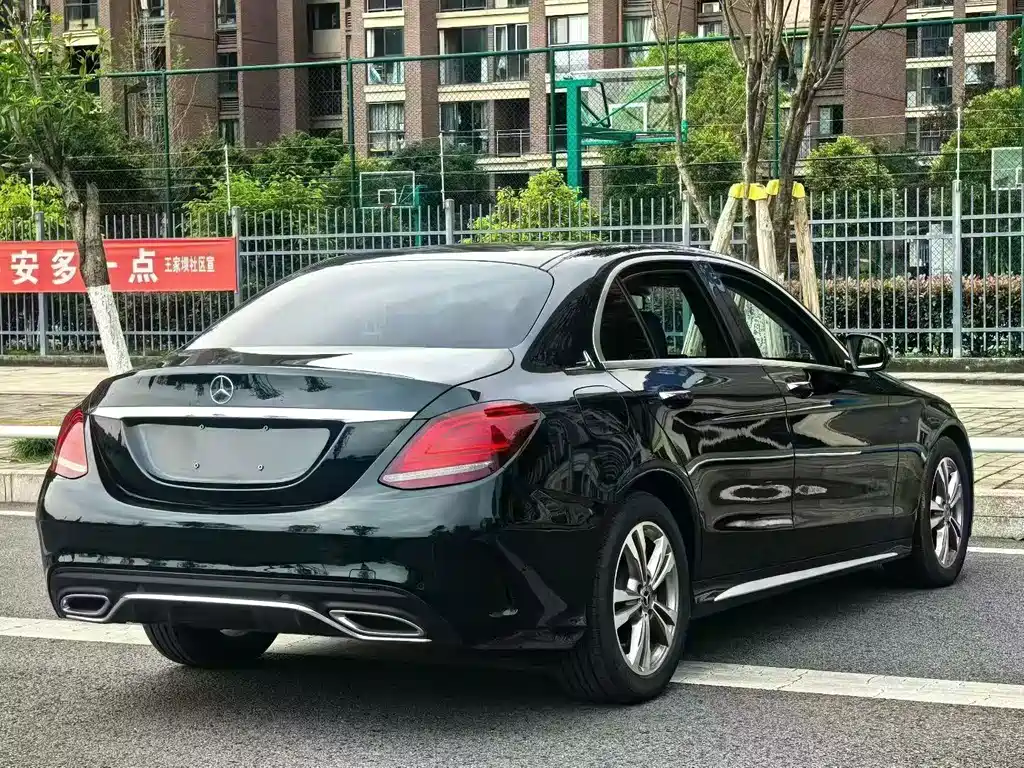 Mercedes-Benz C-Class 2021