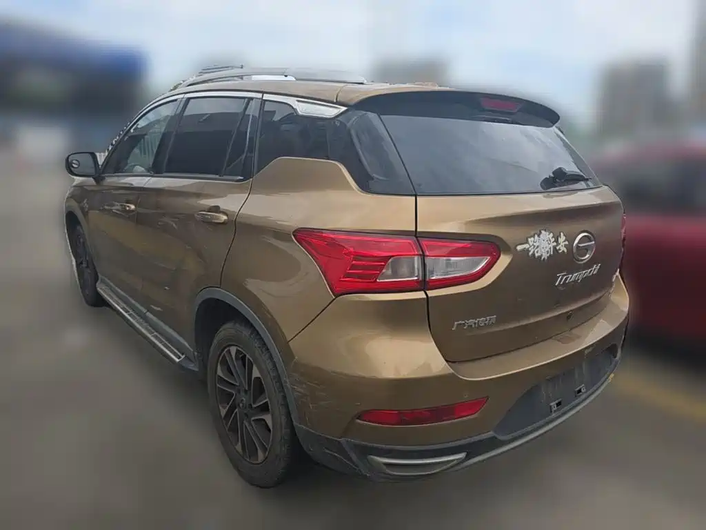GAC Motor Trumpchi GS4 2015 — фото 9