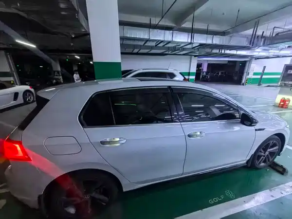 Volkswagen Golf 2023