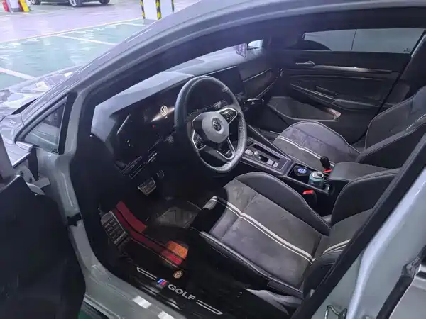 Volkswagen Golf 2023