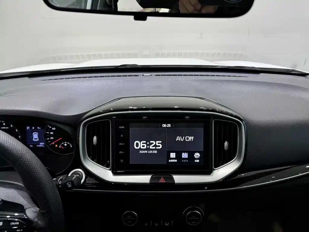Kia KX1 2022 — фото 12