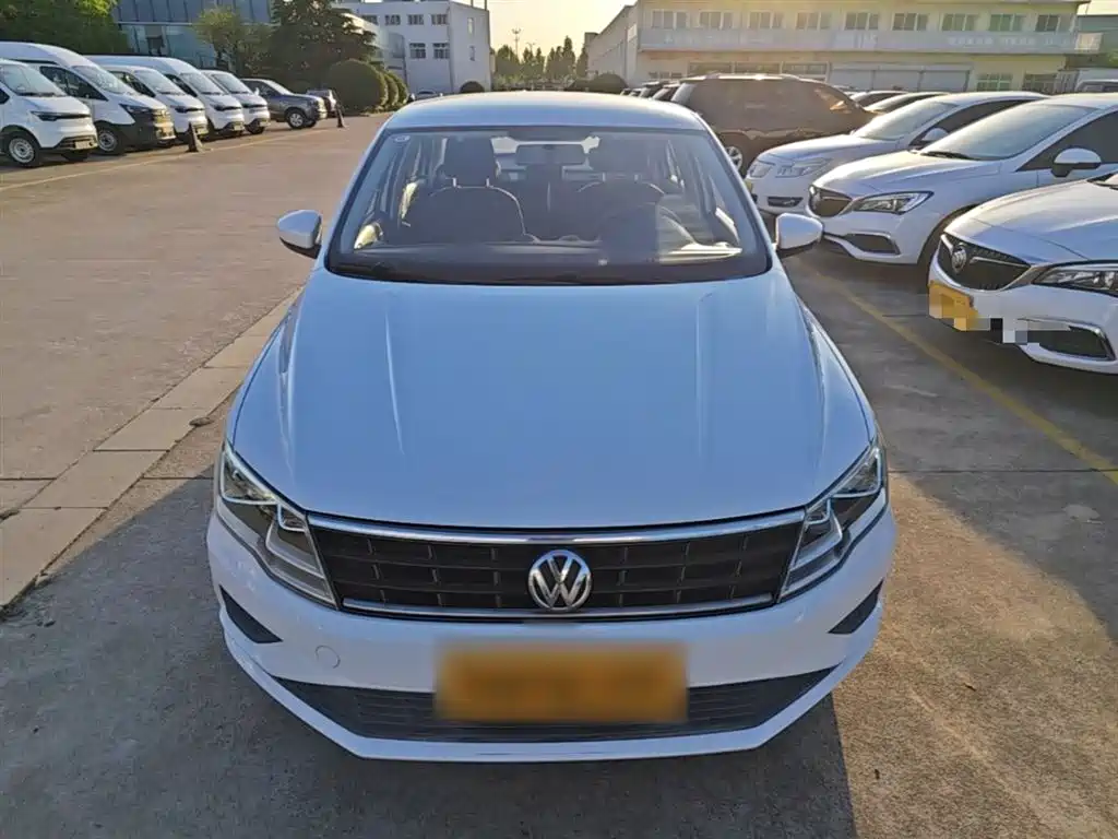 Volkswagen Jetta 2018 — фото 3