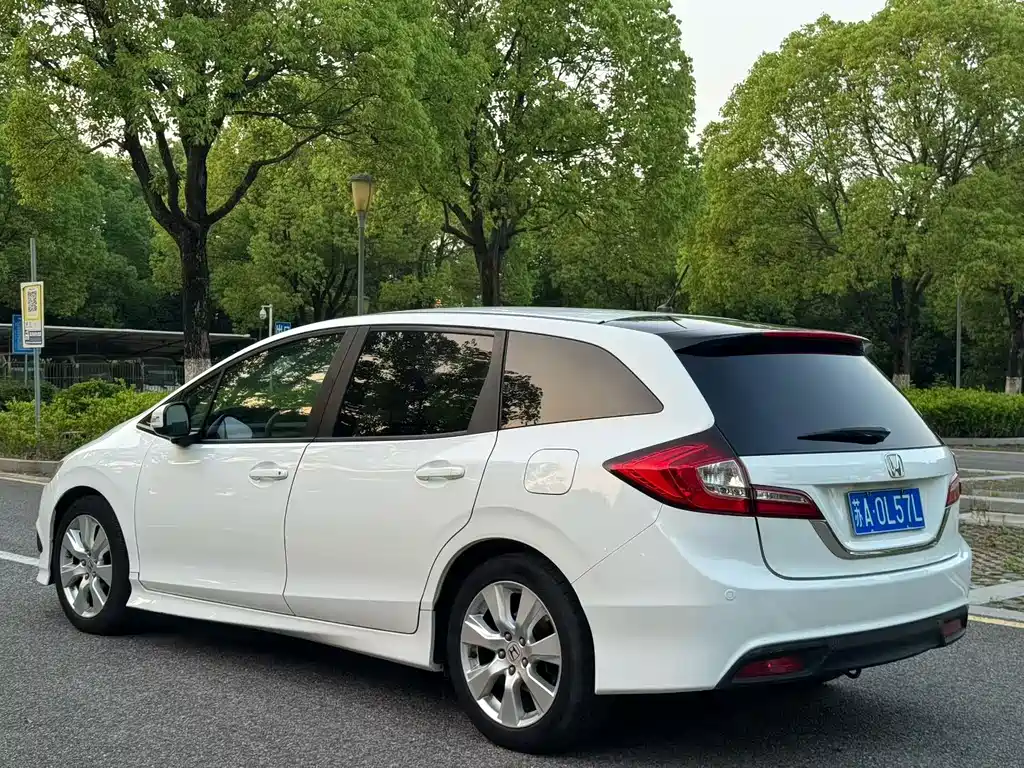 Honda Jade 2014 — фото 3