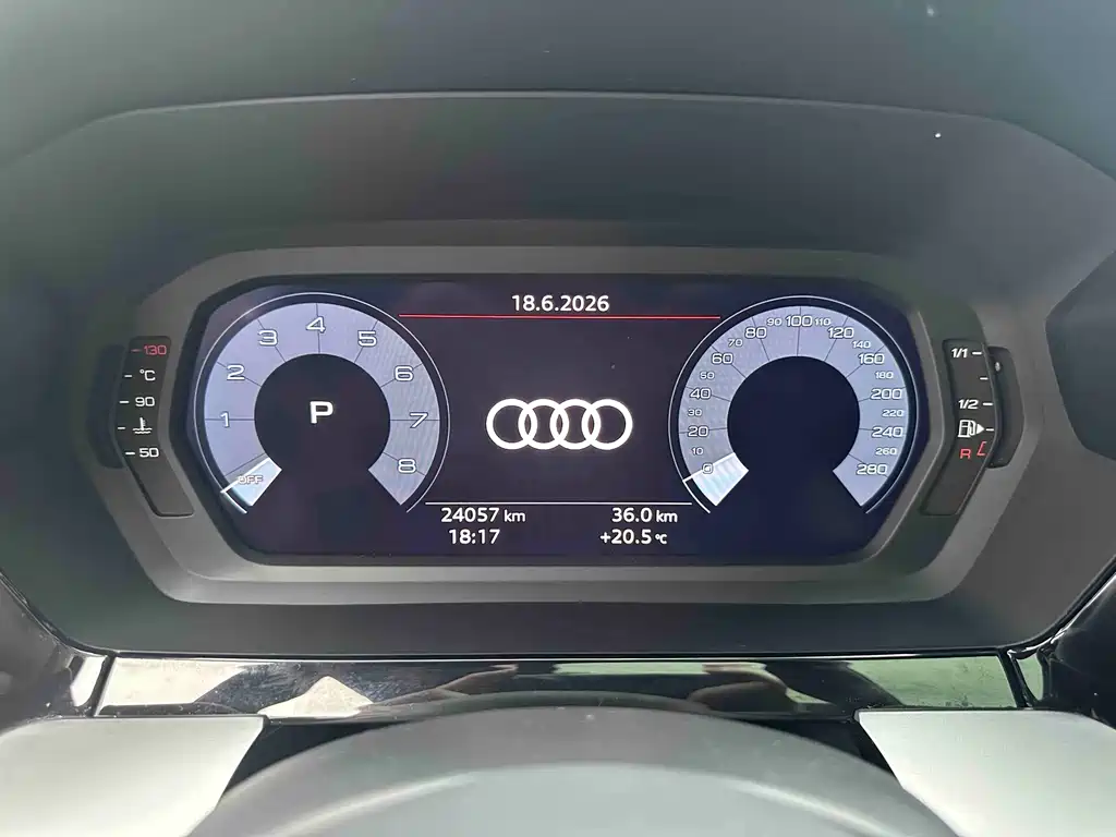 Audi A3 2023 — фото 18