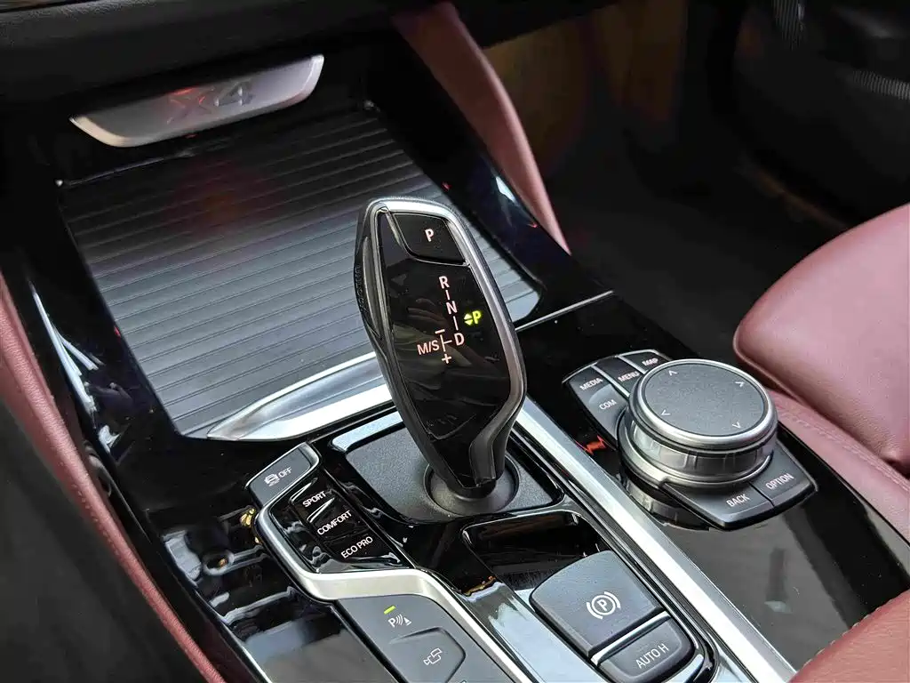 BMW X4 2021 — фото 15