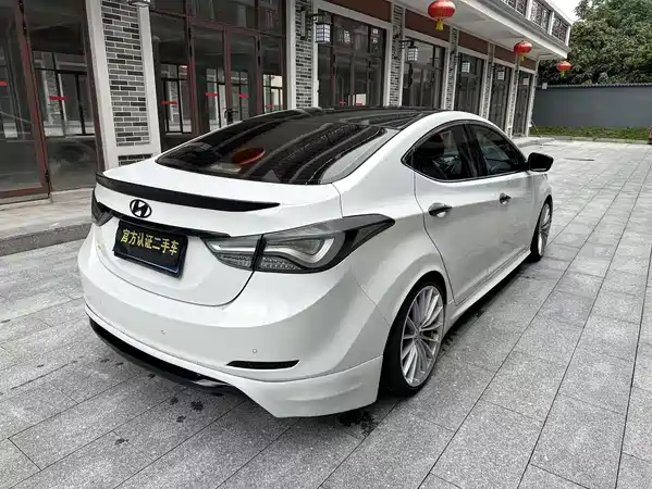 Hyundai Elantra Langdong 2016